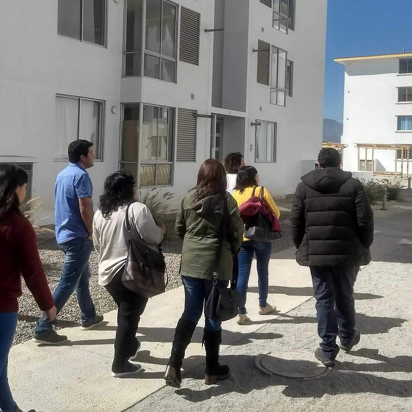 Visita y recorrido a proyecto habitacional.